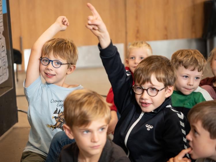 Glade lærende børn på Skovlyskolen